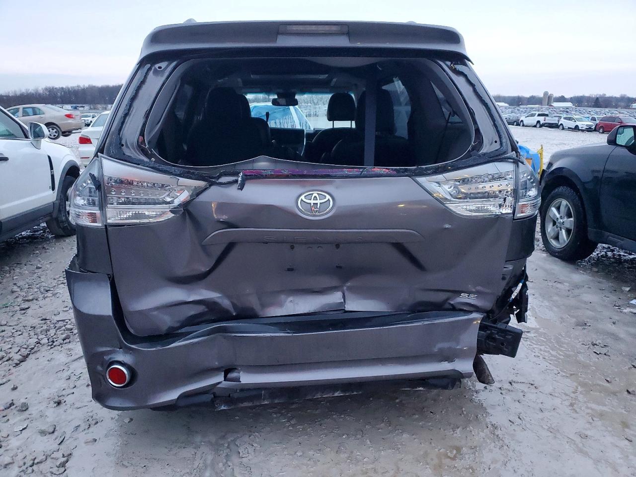 2015 TOYOTA SIENNA SPORT photo 6