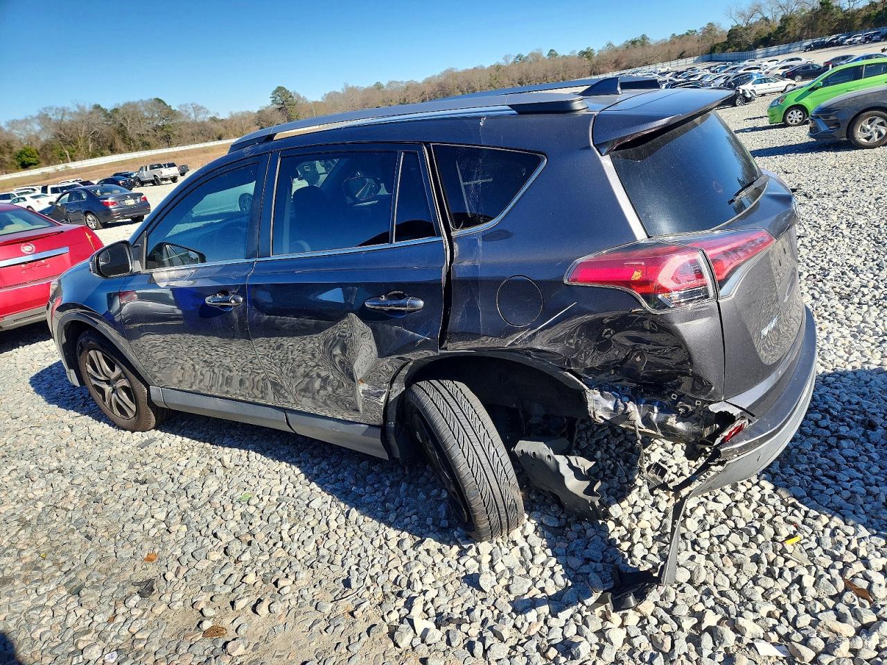 2018 TOYOTA RAV4 LE photo 2