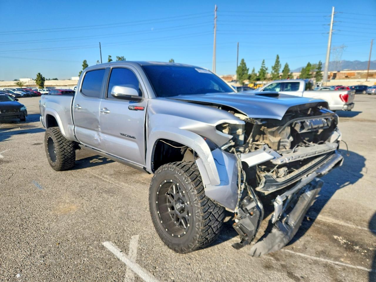 2017 TOYOTA TACOMA DOUBLE CAB photo 4
