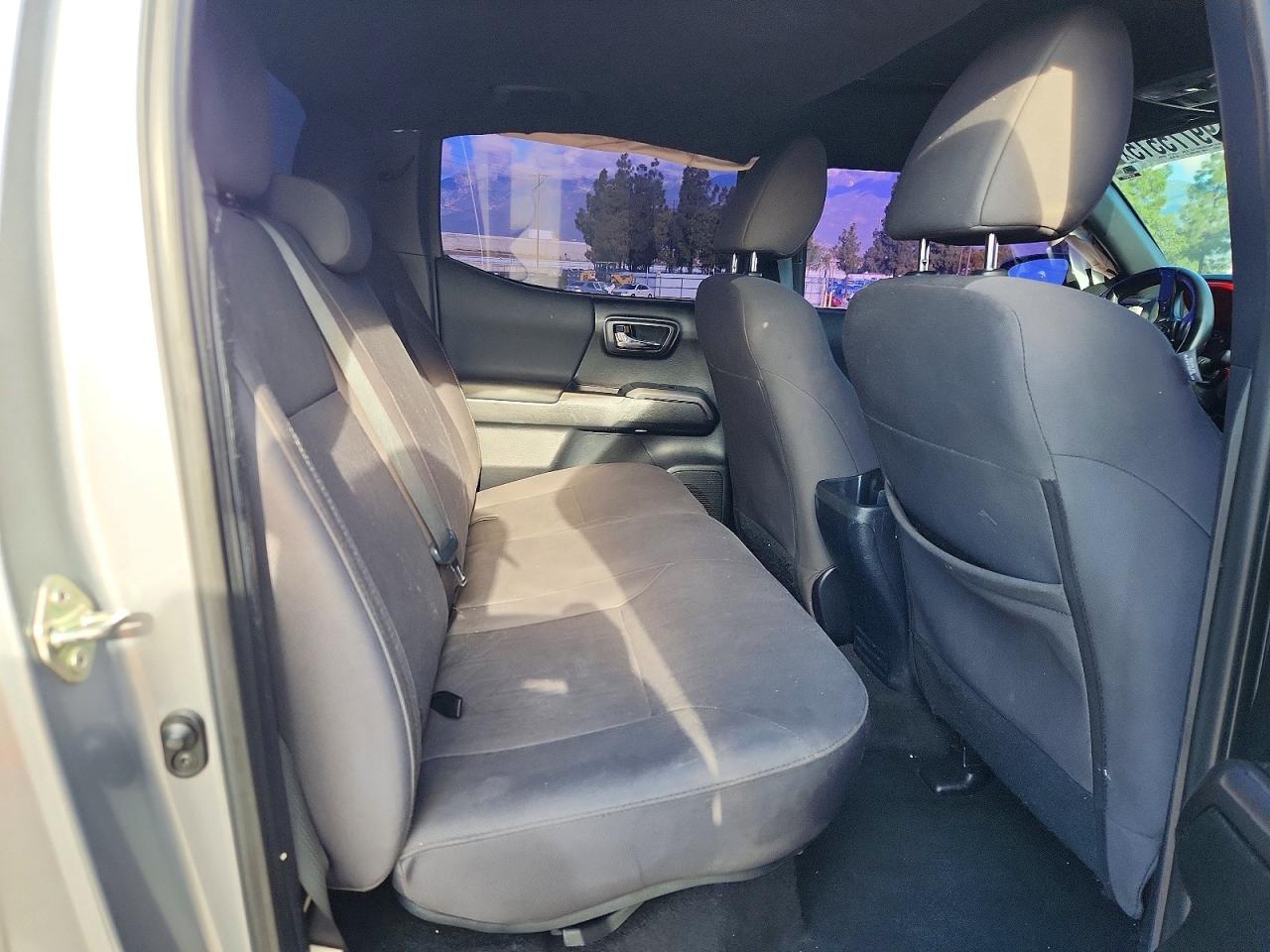 2017 TOYOTA TACOMA DOUBLE CAB photo 10