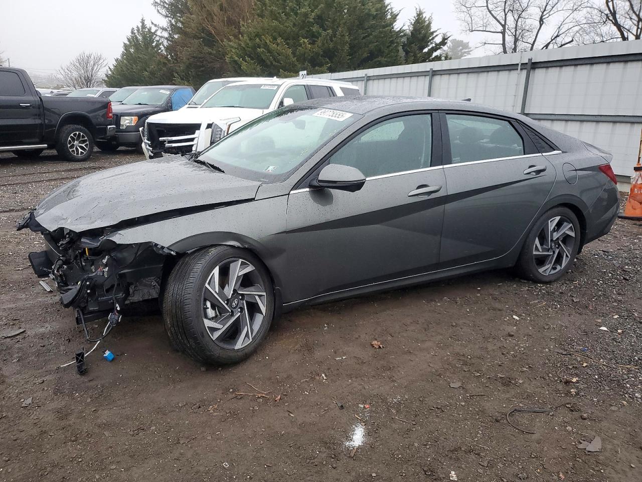 2024 HYUNDAI ELANTRA