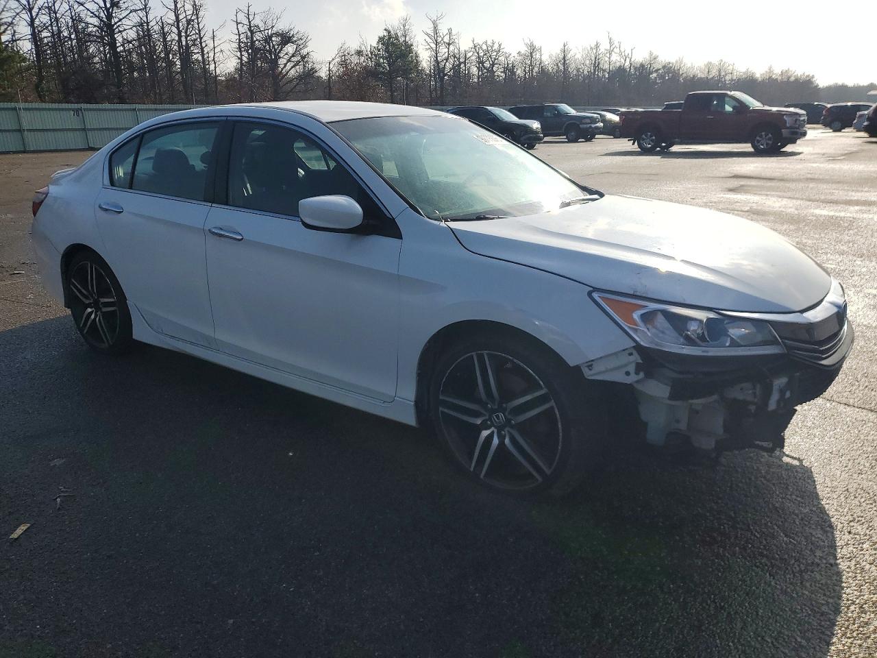 2017 HONDA ACCORD SPORT photo 4