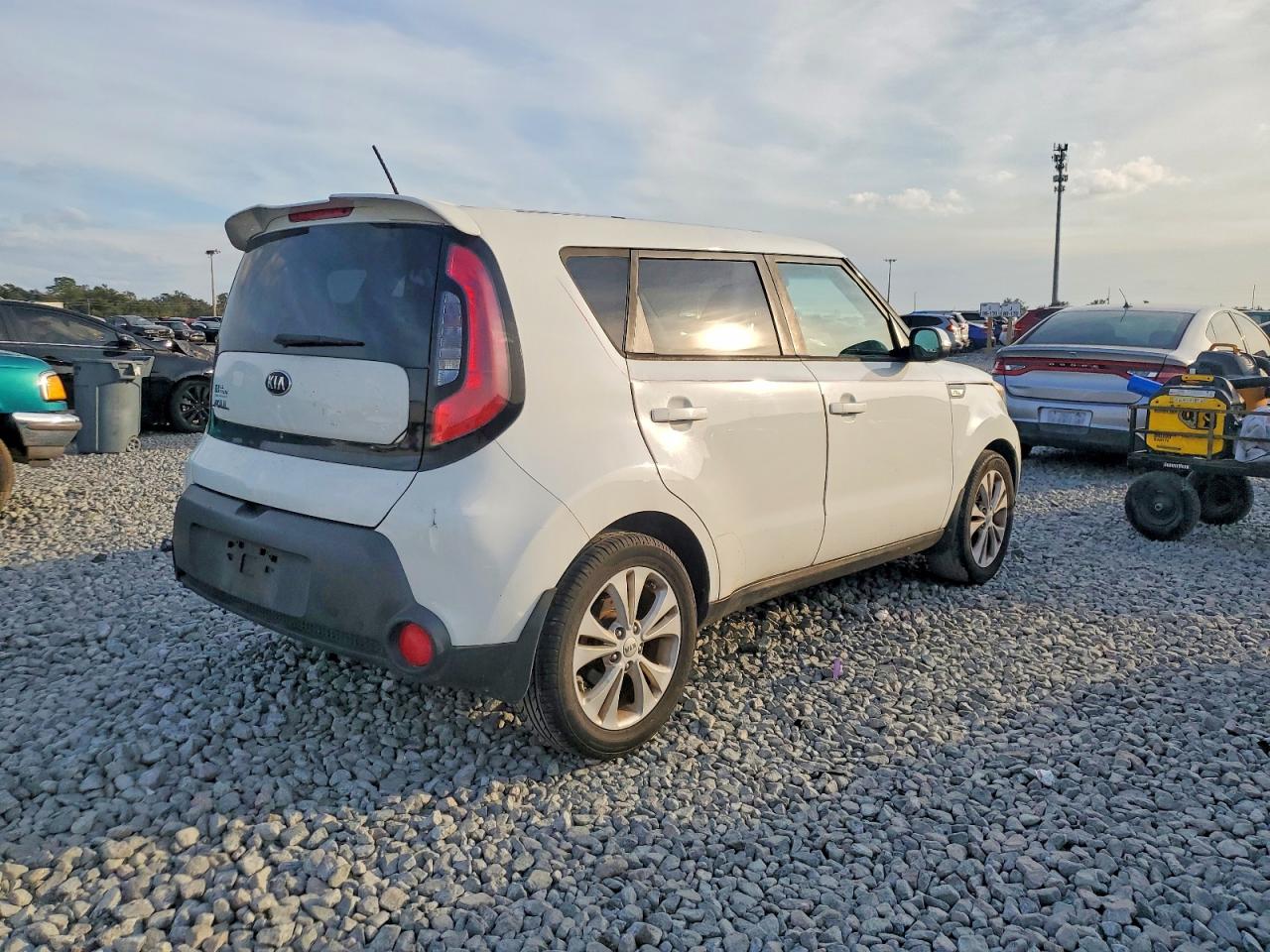 2014 KIA SOUL + photo 3