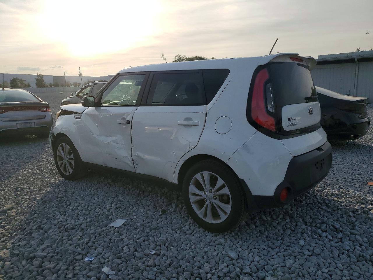 2014 KIA SOUL + photo 2