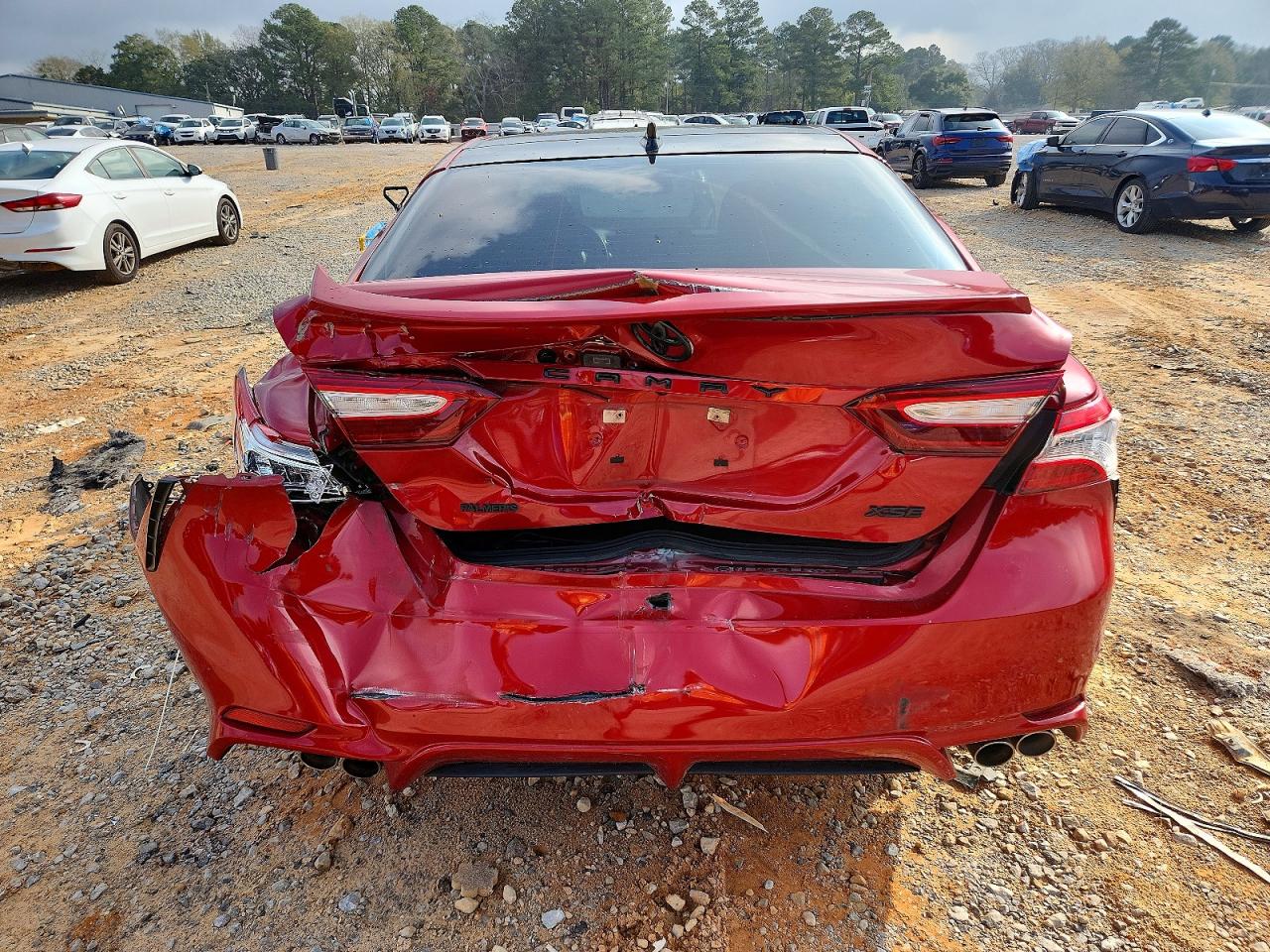 2020 TOYOTA CAMRY XSE photo 6