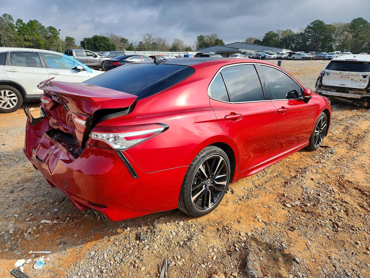 2020 TOYOTA CAMRY XSE photo 3