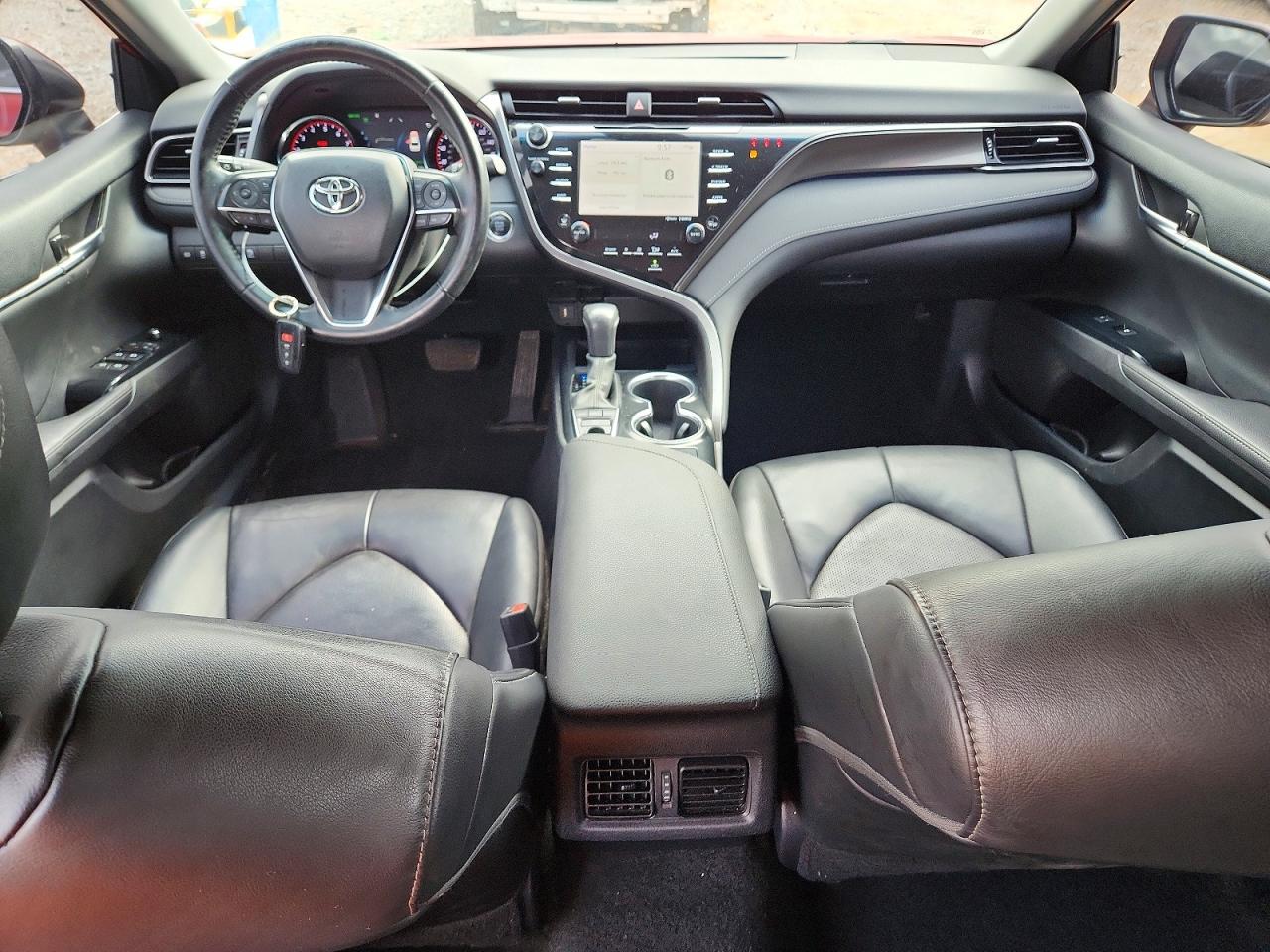 2020 TOYOTA CAMRY XSE photo 8