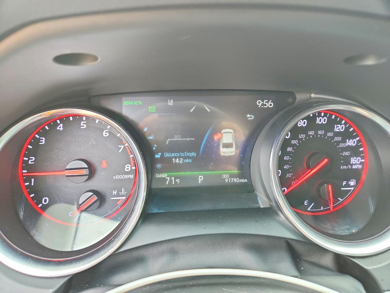 2020 TOYOTA CAMRY XSE photo 9
