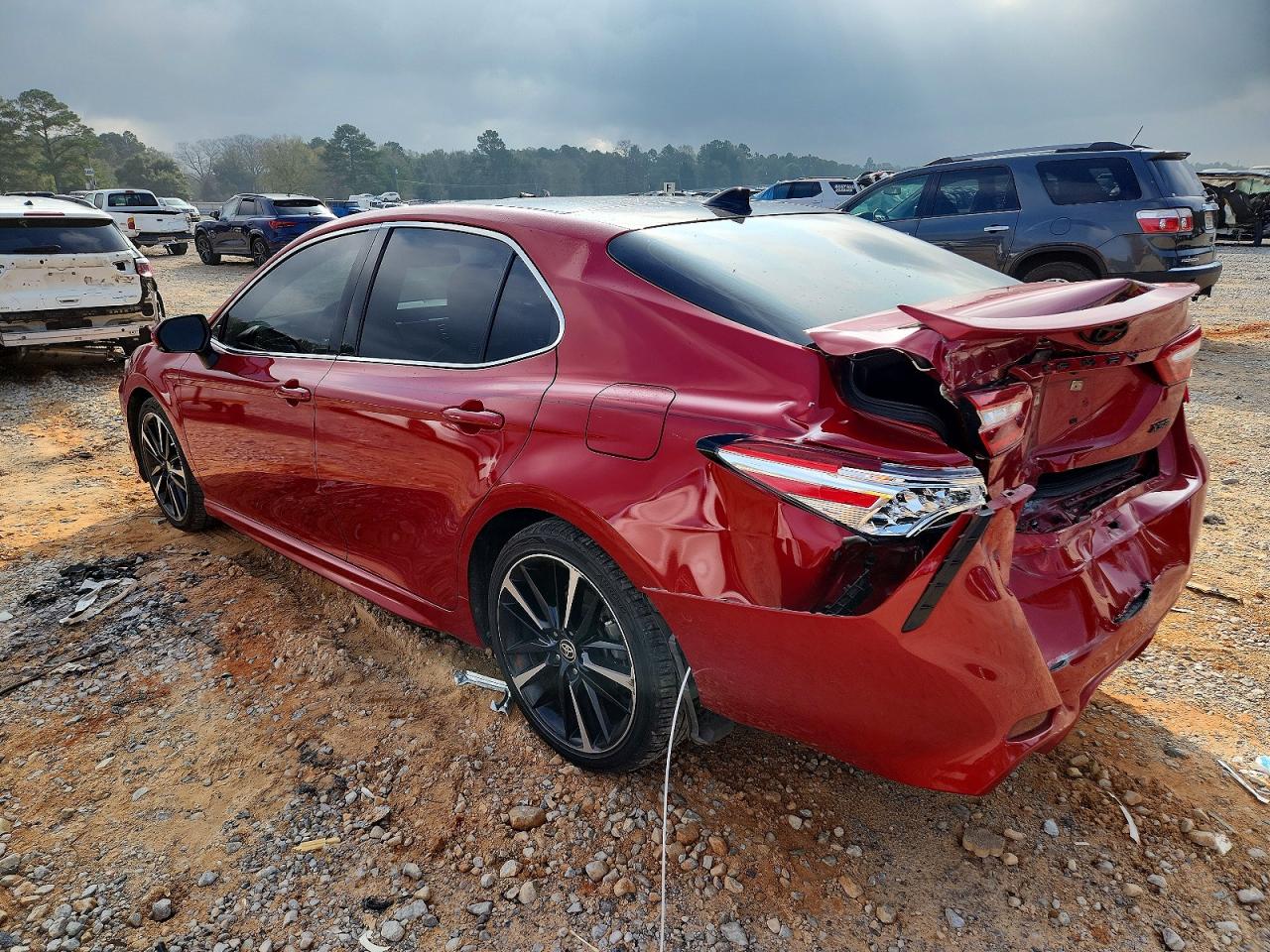 2020 TOYOTA CAMRY XSE photo 2