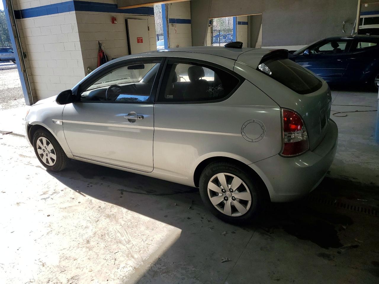 2009 HYUNDAI ACCENT GS photo 2