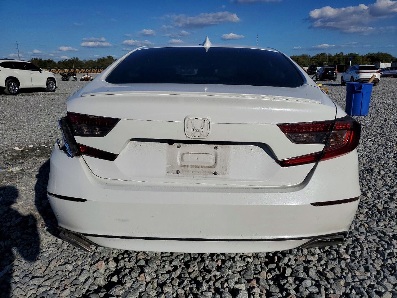 2020 HONDA ACCORD SPORT photo 6
