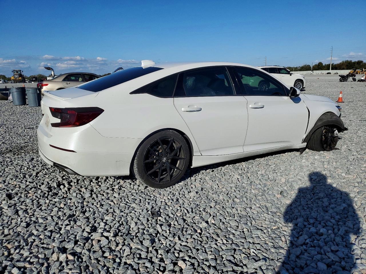 2020 HONDA ACCORD SPORT photo 3