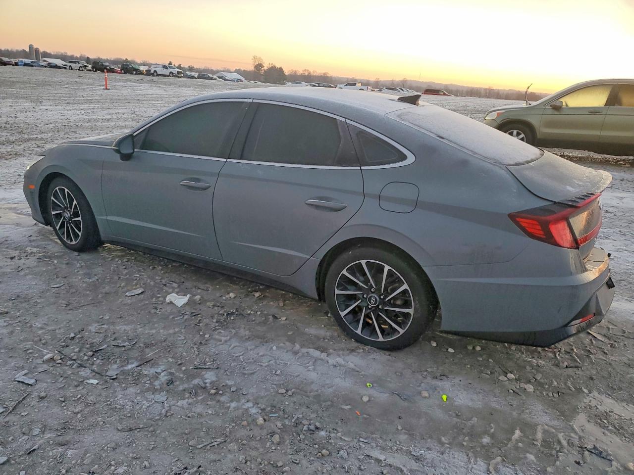 2020 HYUNDAI SONATA SEL PLUS photo 2