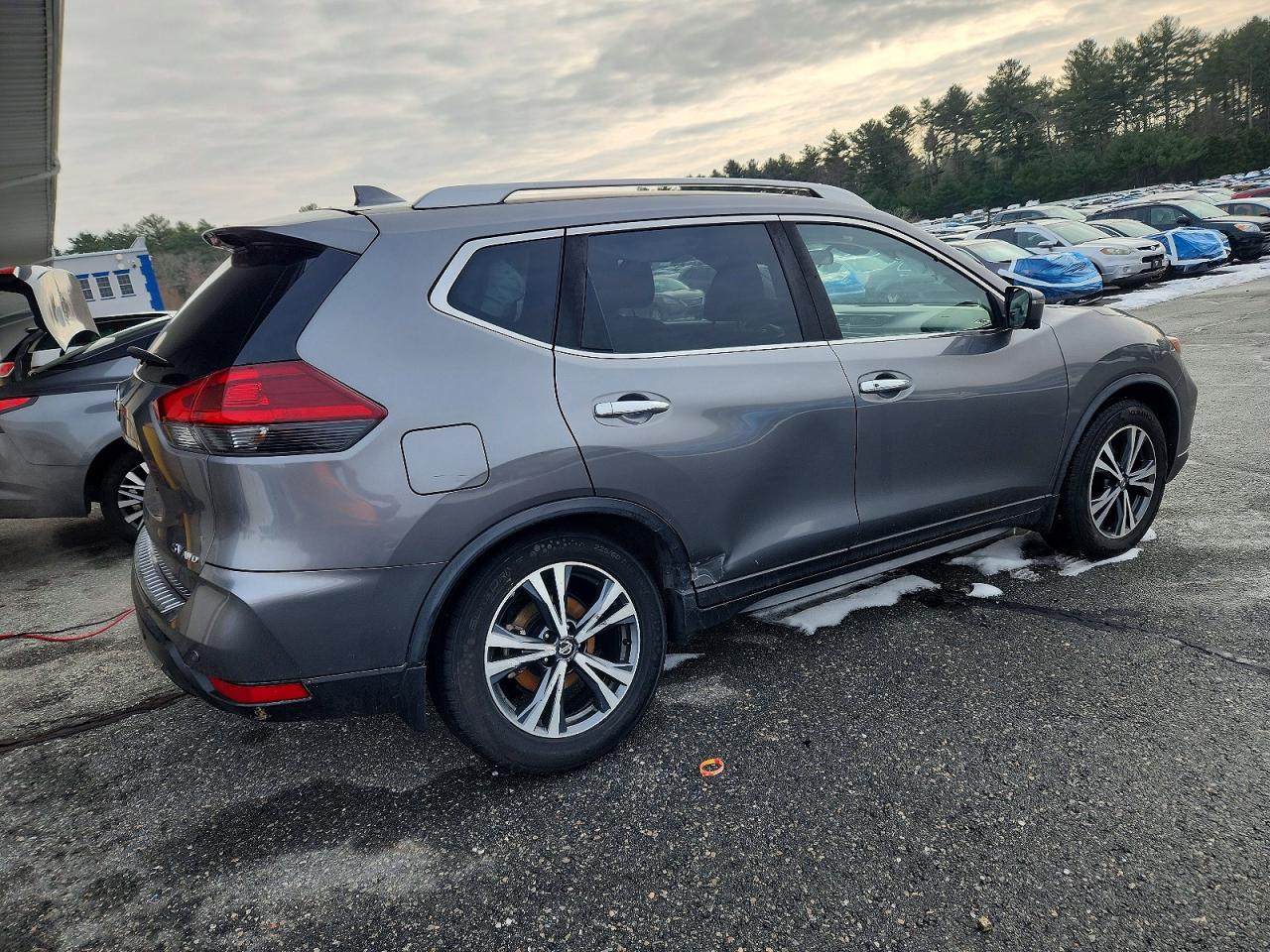 2020 NISSAN ROGUE S photo 3