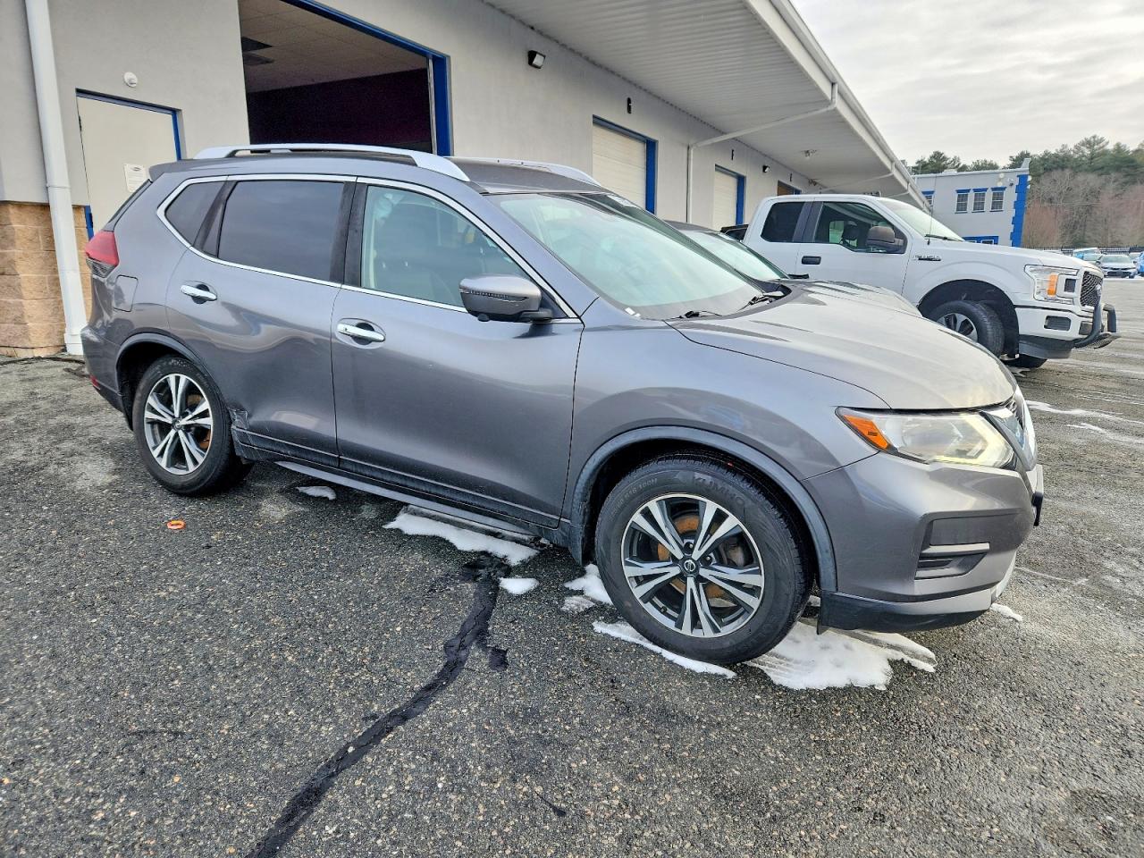 2020 NISSAN ROGUE S photo 4