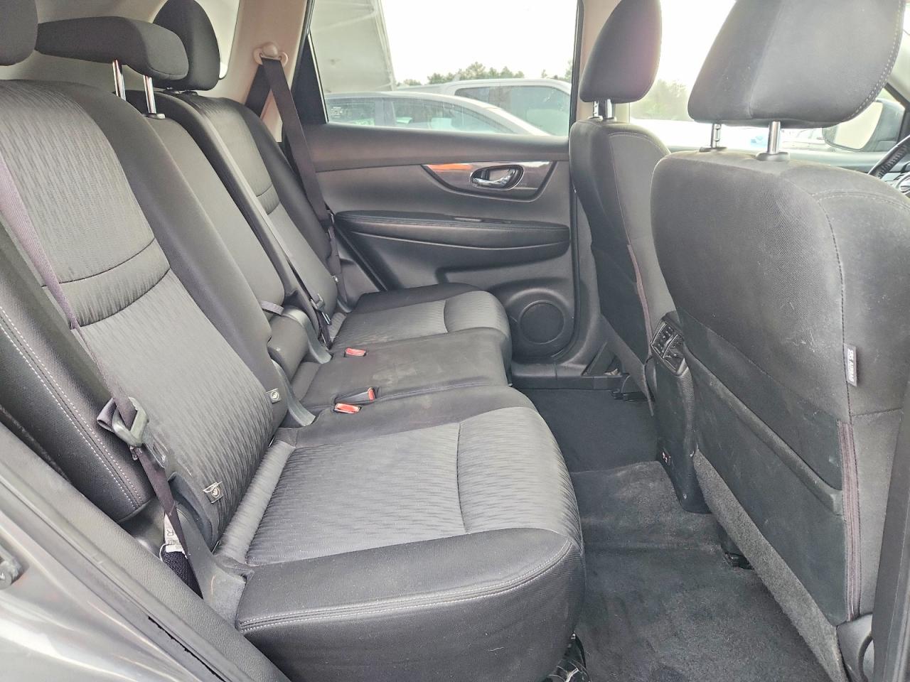 2020 NISSAN ROGUE S photo 11