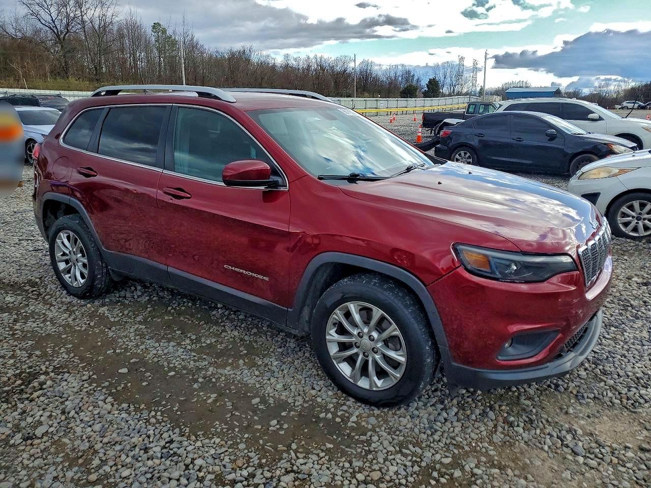 2019 JEEP CHEROKEE LATITUDE photo 4
