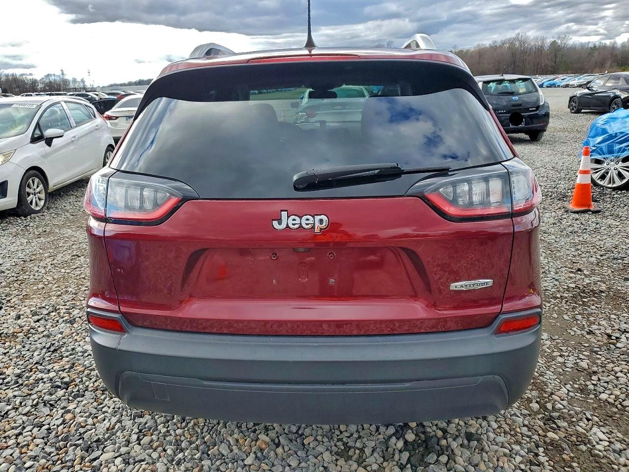 2019 JEEP CHEROKEE LATITUDE photo 6