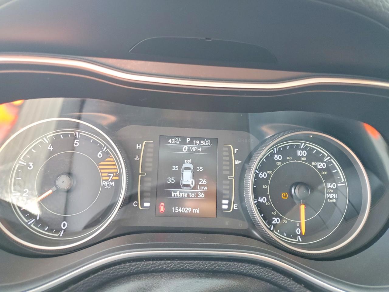 2019 JEEP CHEROKEE LATITUDE photo 9