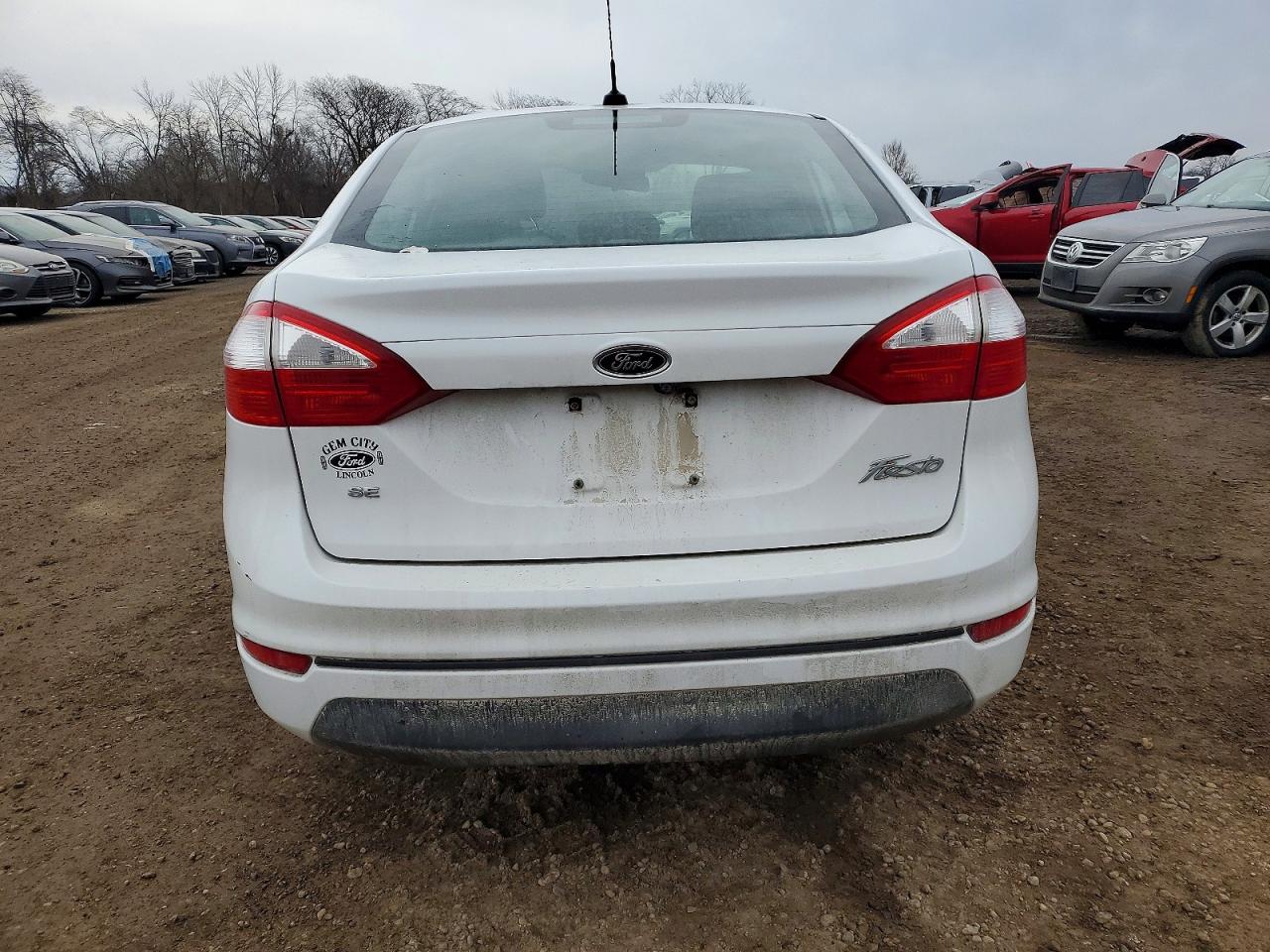2018 FORD FIESTA SE photo 6