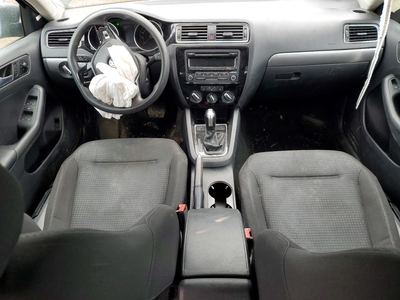 2015 VOLKSWAGEN JETTA TDI photo 8
