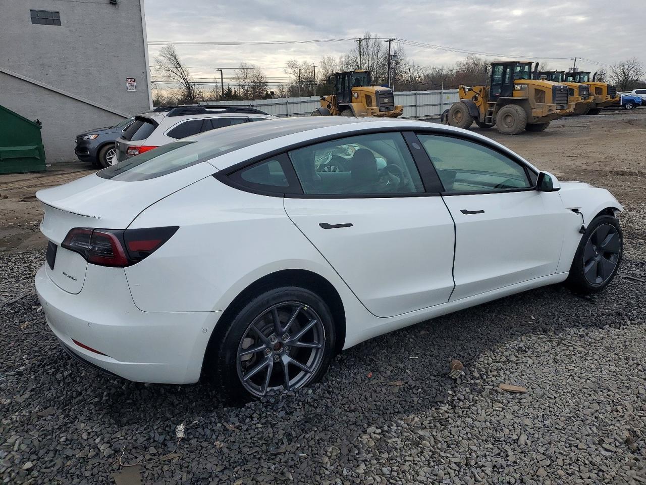 2022 TESLA MODEL 3 photo 3