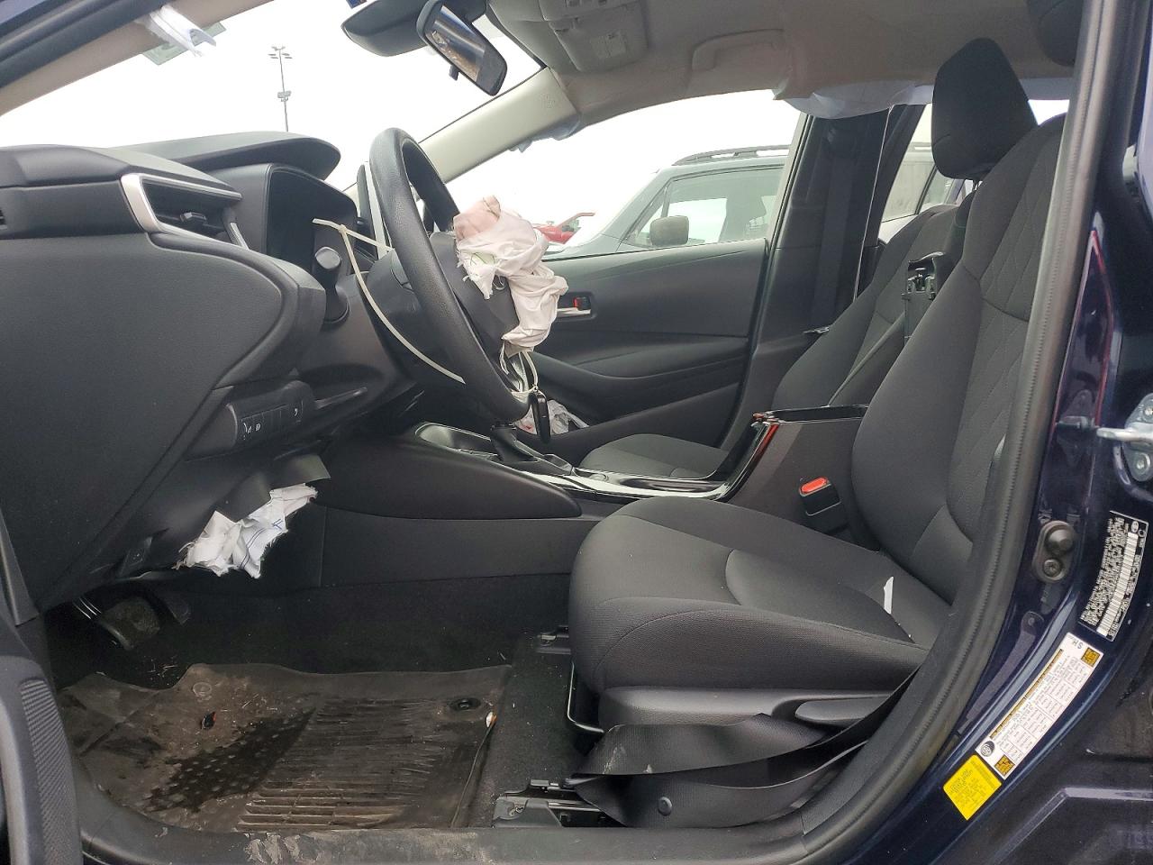 2021 TOYOTA COROLLA LE photo 7