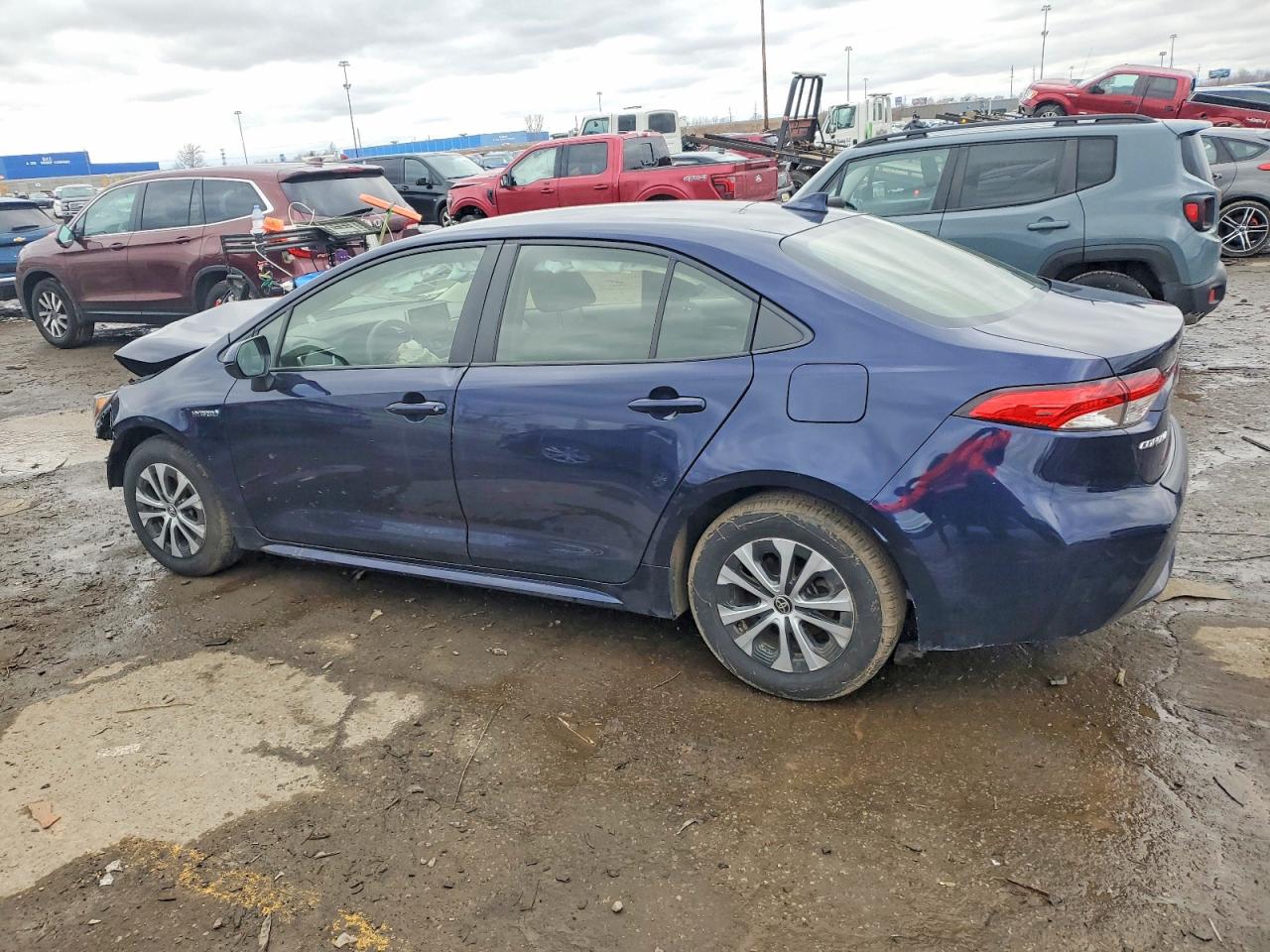 2021 TOYOTA COROLLA LE photo 2