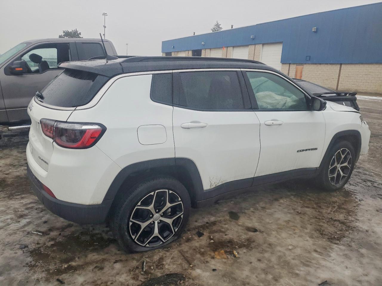 2024 JEEP COMPASS LIMITED photo 3