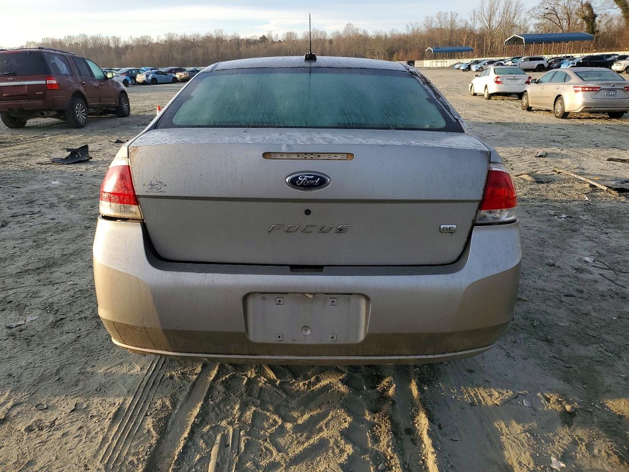 2008 FORD FOCUS SE photo 6