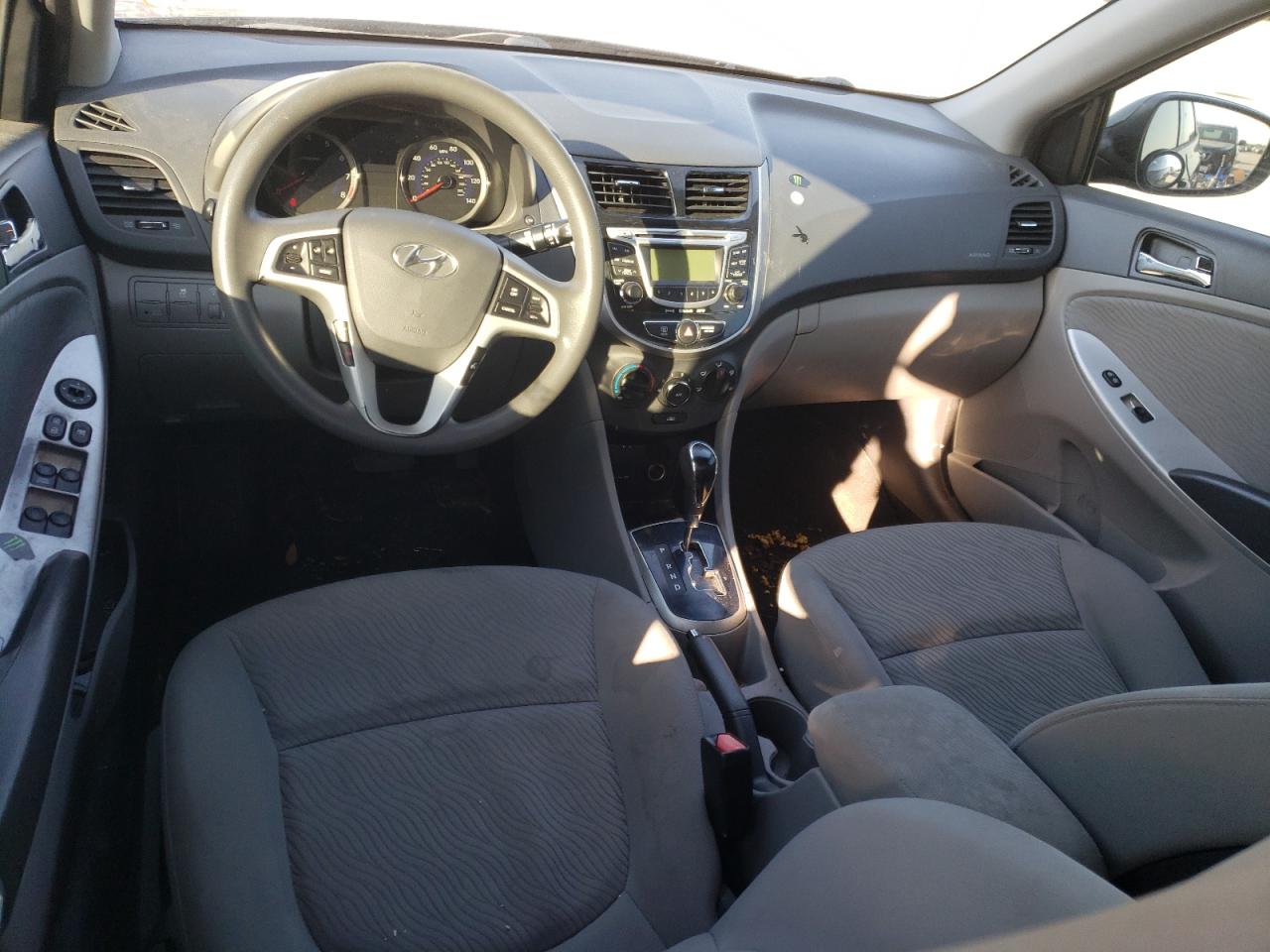 2012 HYUNDAI ACCENT GLS photo 15