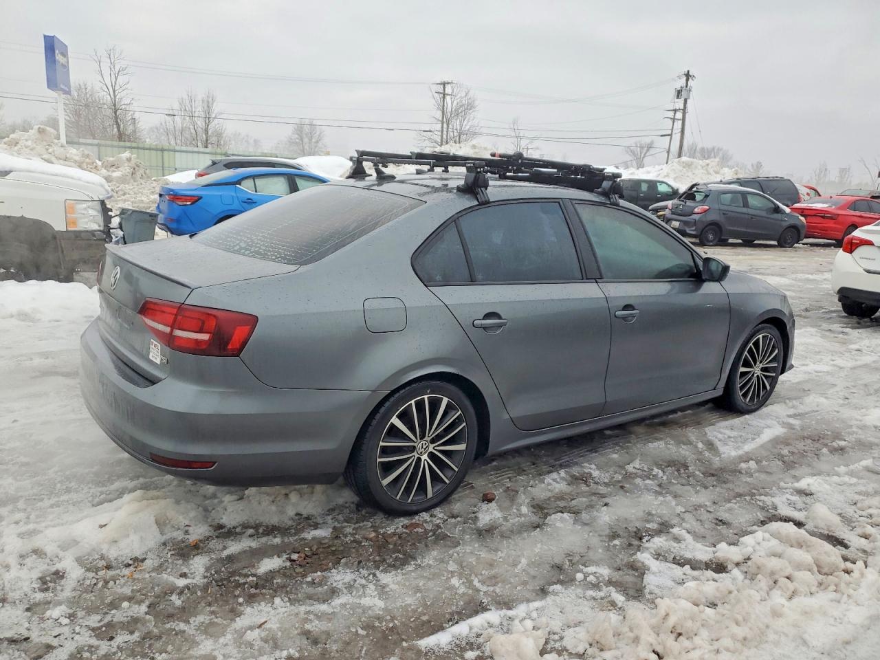 2016 VOLKSWAGEN JETTA SPORT photo 3