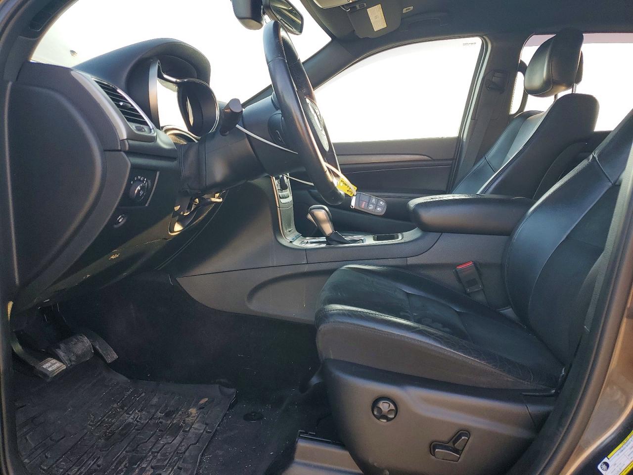 2018 JEEP GRAND CHEROKEE LAREDO photo 19