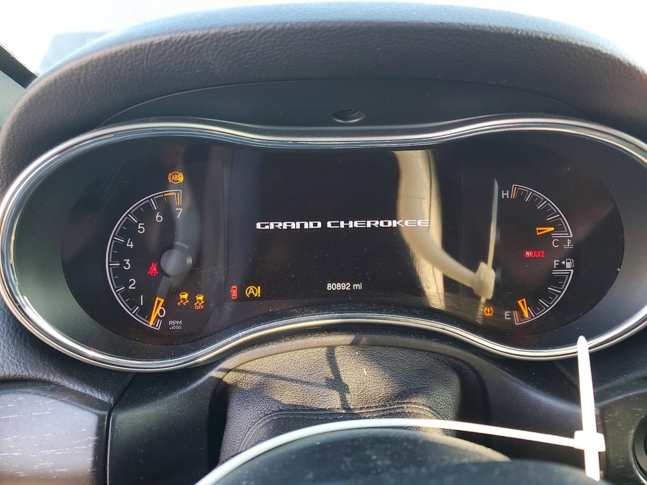 2018 JEEP GRAND CHEROKEE LAREDO photo 25