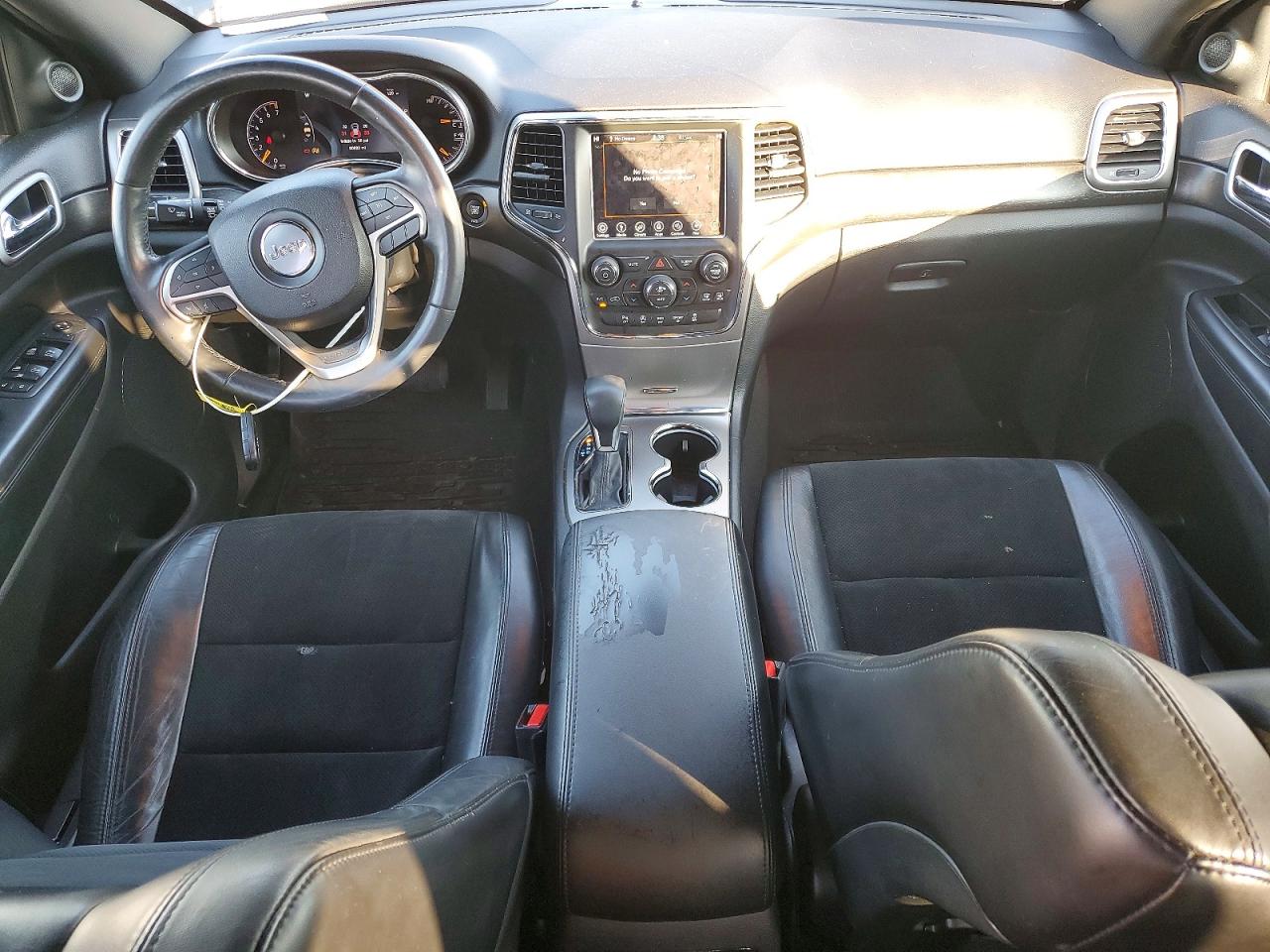 2018 JEEP GRAND CHEROKEE LAREDO photo 22