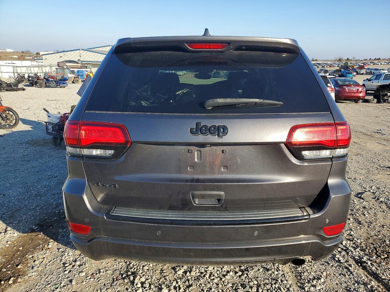 2018 JEEP GRAND CHEROKEE LAREDO photo 16