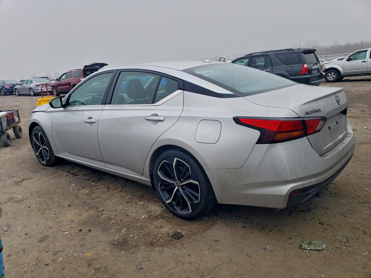 2024 NISSAN ALTIMA SR photo 2