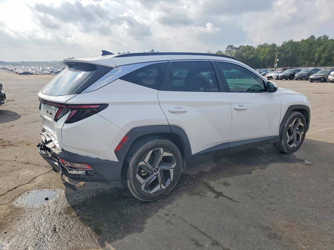 2024 HYUNDAI TUCSON SEL photo 3