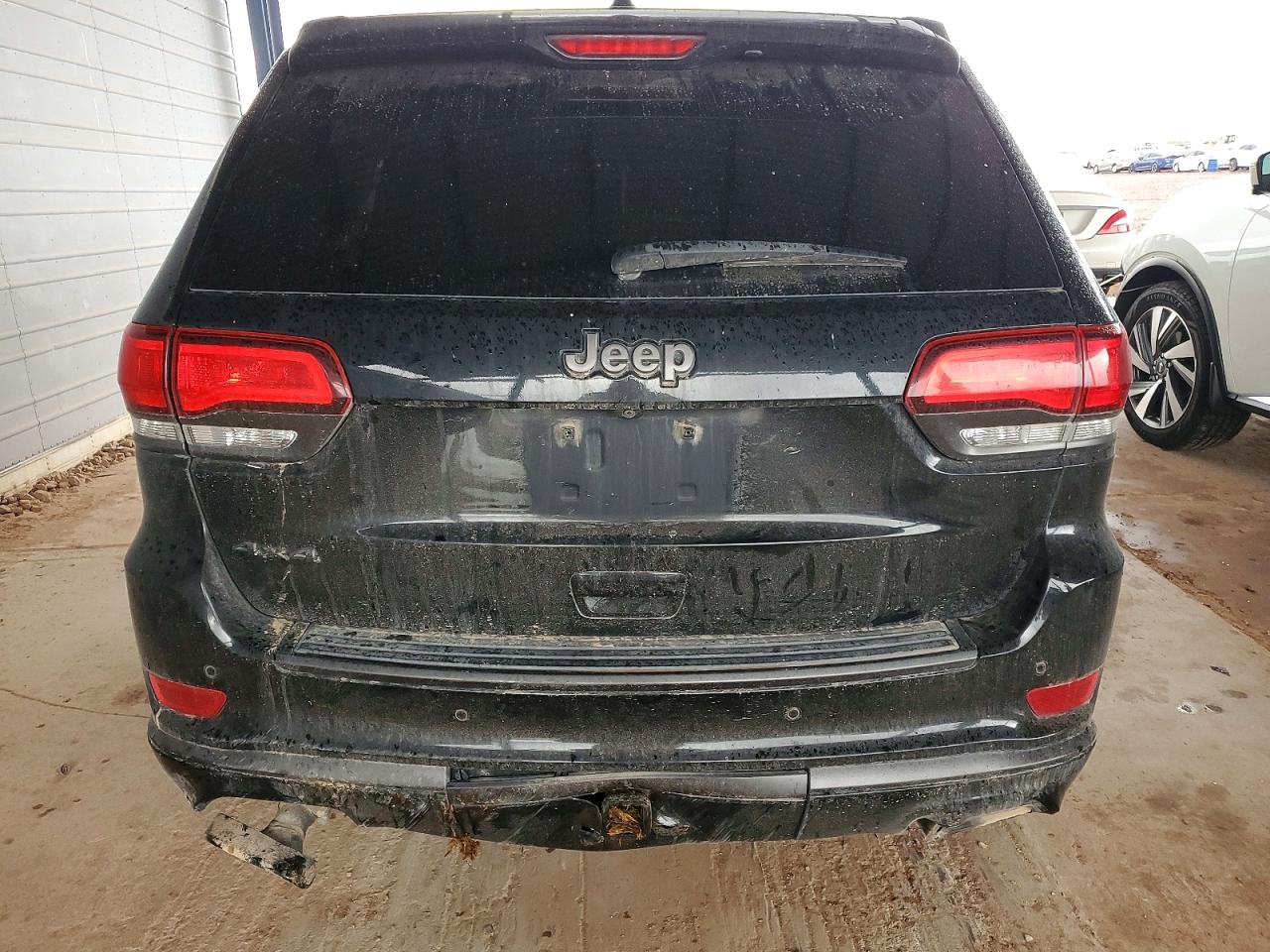 2018 JEEP GRAND CHEROKEE OVERLAND photo 6