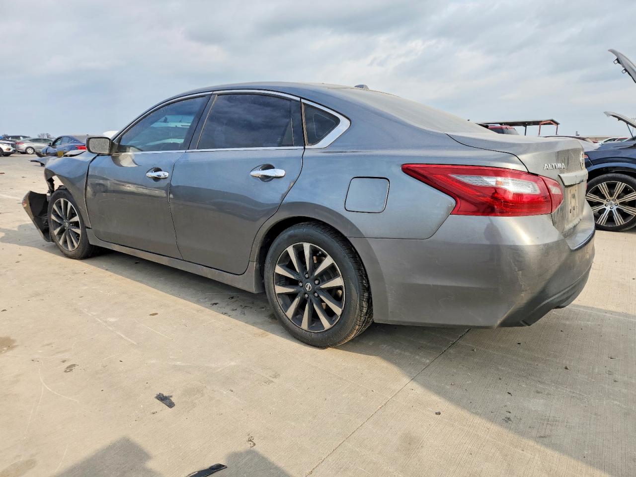 2018 NISSAN ALTIMA 2.5 SV photo 2