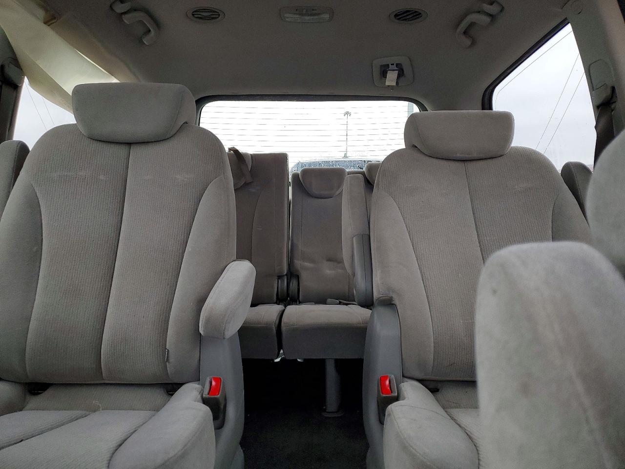 2008 KIA SEDONA EX photo 10