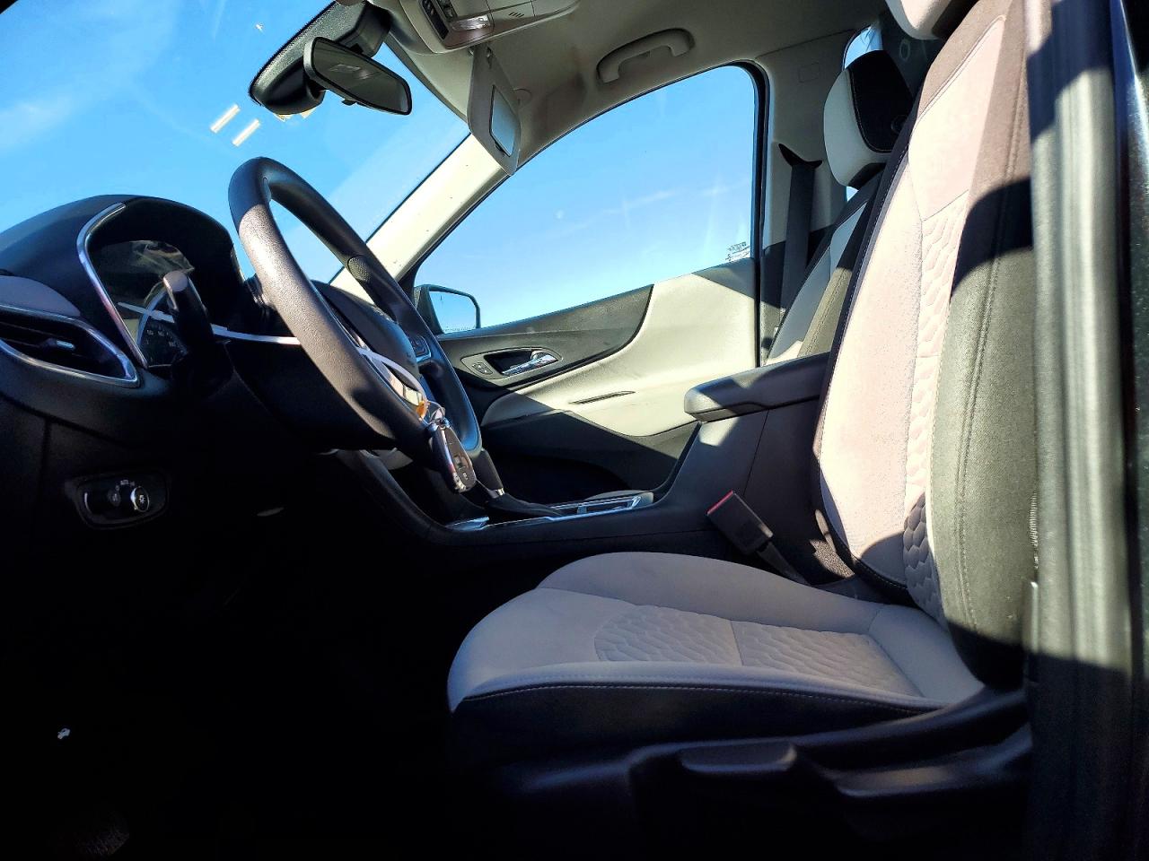 2020 CHEVROLET EQUINOX LS photo 7