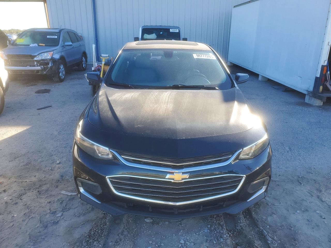 2017 CHEVROLET MALIBU LT photo 5