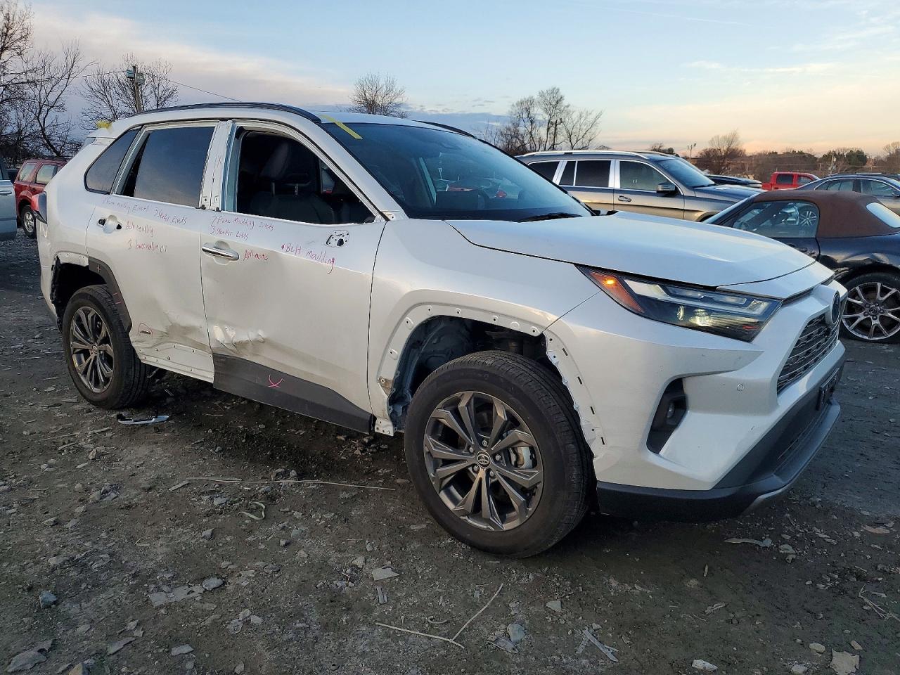 2024 TOYOTA RAV4 LIMITED photo 4