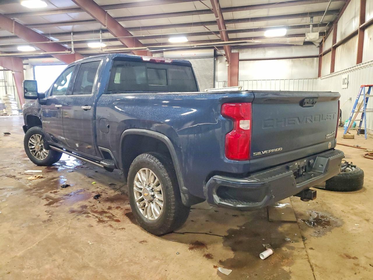 2023 CHEVROLET SILVERADO K3500 HIGH COUNTRY photo 2