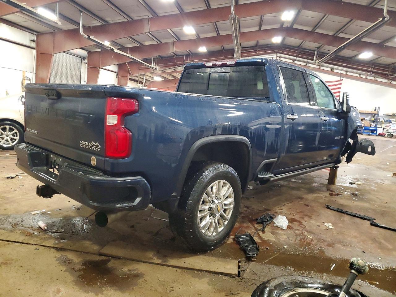 2023 CHEVROLET SILVERADO K3500 HIGH COUNTRY photo 3