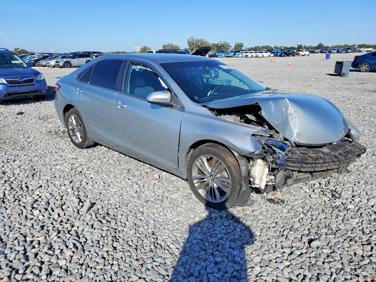 2015 TOYOTA CAMRY SE photo 4