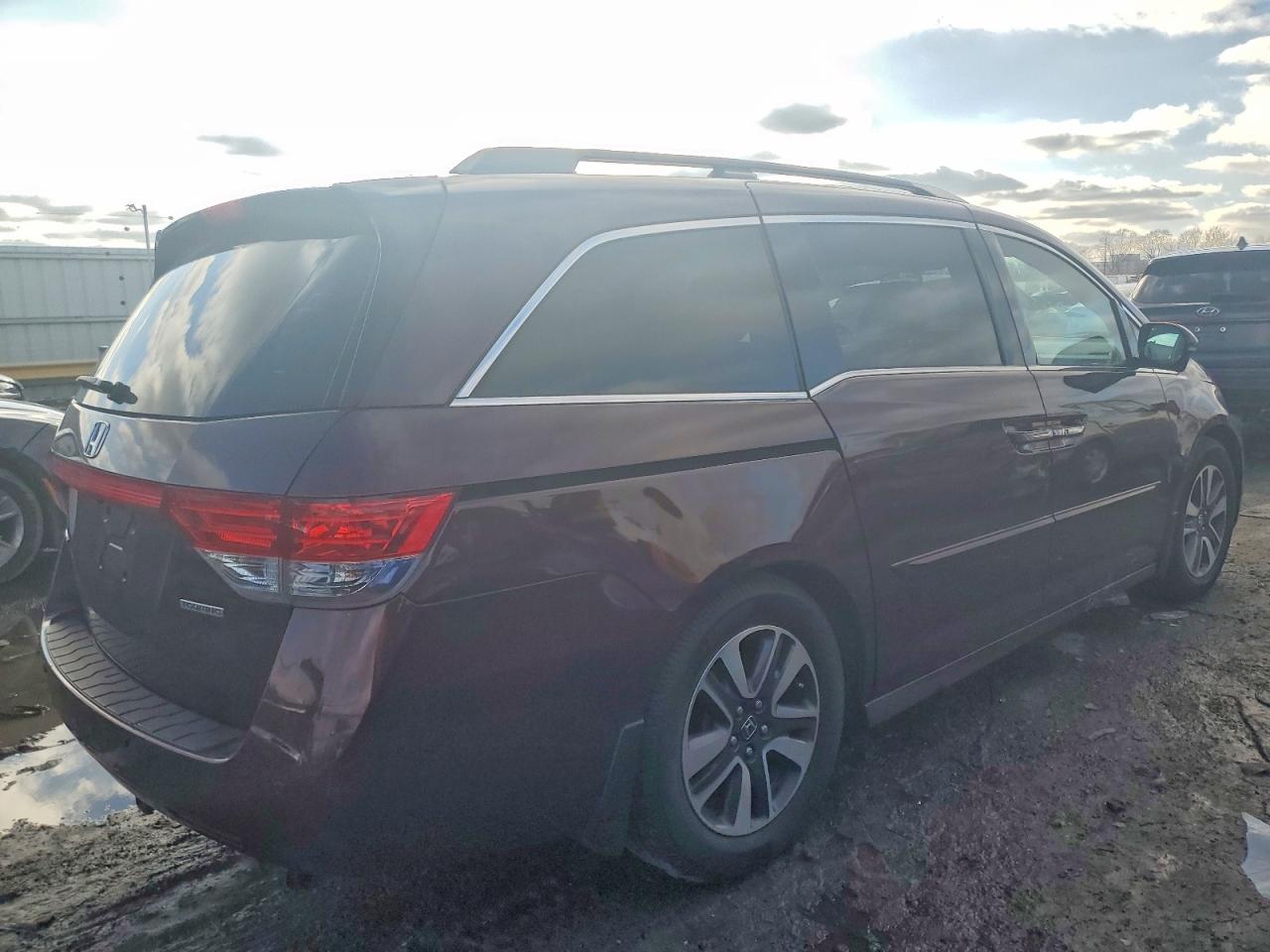 2014 HONDA ODYSSEY TOURING photo 3