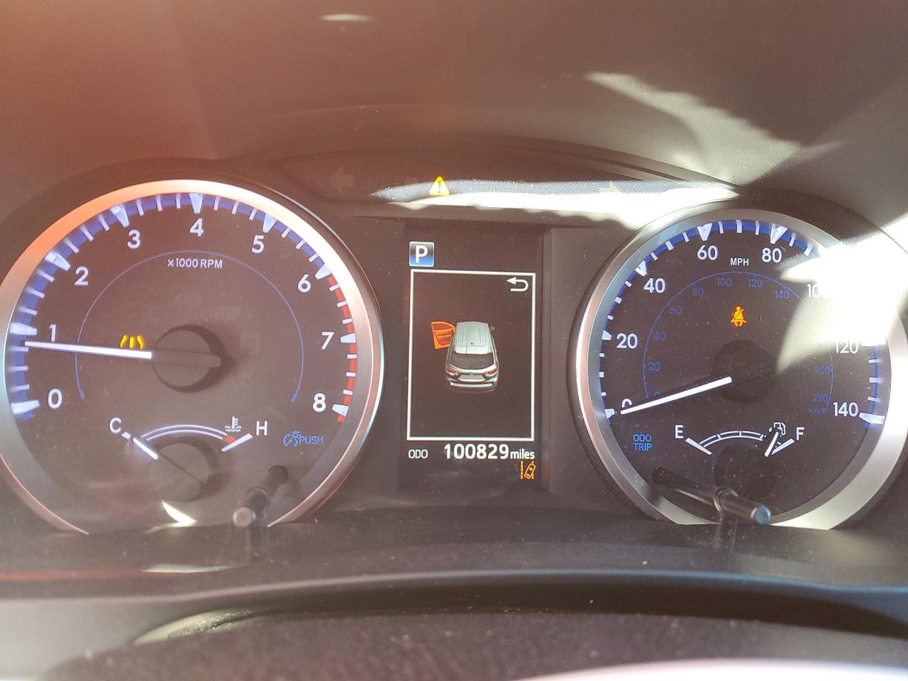 2019 TOYOTA HIGHLANDER LE photo 25
