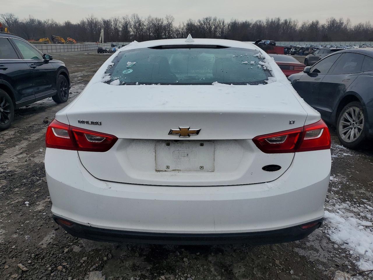 2016 CHEVROLET MALIBU LT photo 6